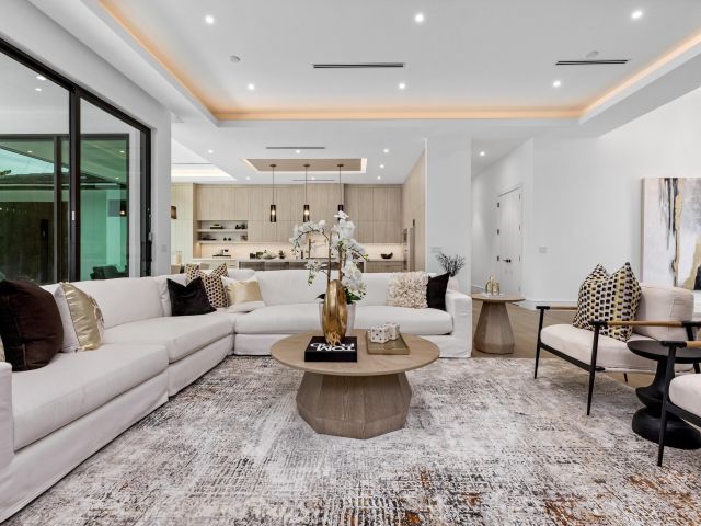 Home for sale at 212 NW 18th Street - photo 6532723