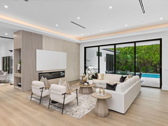 Home for sale at 212 NW 18th Street - photo 6532728