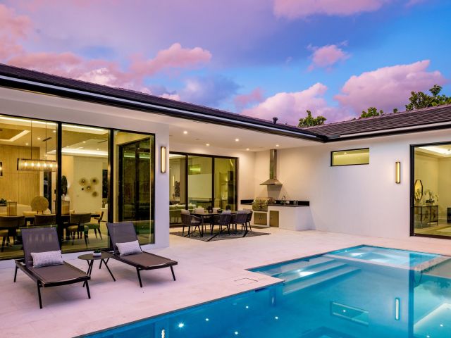 Home for sale at 212 NW 18th Street - photo 6532732