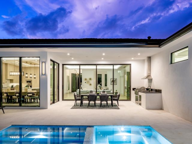 Home for sale at 212 NW 18th Street - photo 6532733