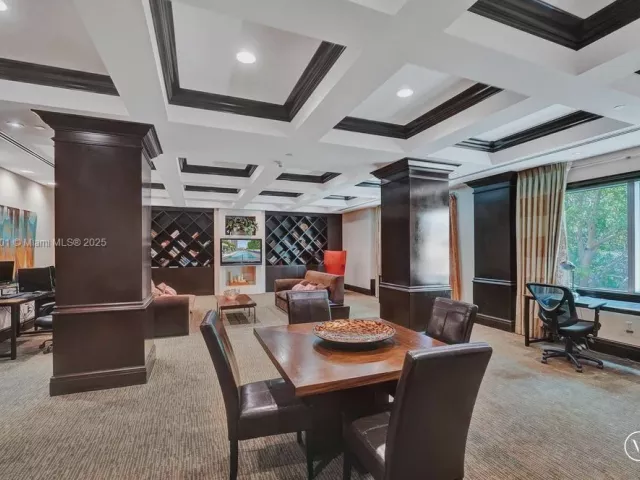 3-bedroom condo for sale in Sunny Isles Beach - 150 Sunny Isles Blvd 1-1606 - MondialRealty