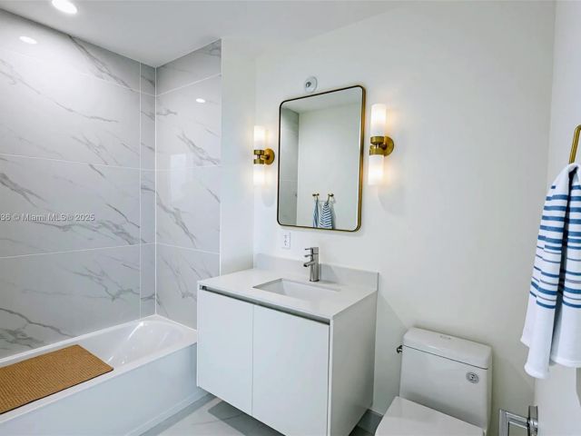 Apartment for sale  Unit #5507 - photo 6552420