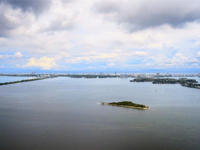 Apartment for sale  Unit #5507 - photo 6552432