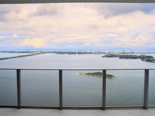 Apartment for sale  Unit #5507 - photo 6552433