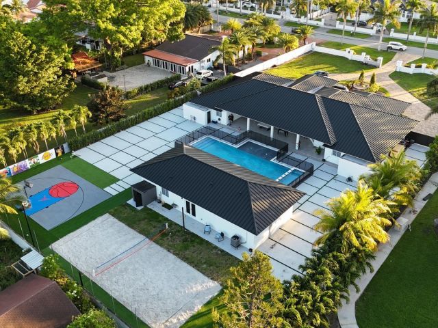 Home for sale at 365 NW 132nd Ave - photo 6533434