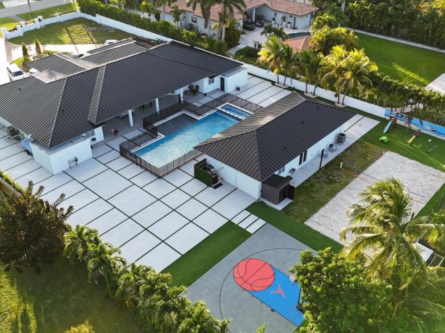 Home for sale at 365 NW 132nd Ave - photo 6533435