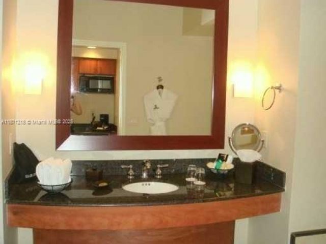 condo for sale in Sunny Isles Beach - 18001 Collins Ave 1801 - MondialRealty