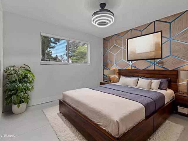 3-bedroom home for sale in Wilton Manors - 500 NW 30th St - MondialRealty