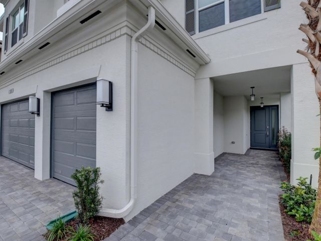 Home for sale at 9632 Highland Pointe Pass - photo 6539941