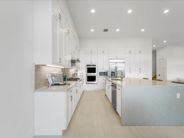 Home for rent at 9093 Chauvet Way - photo 6514230