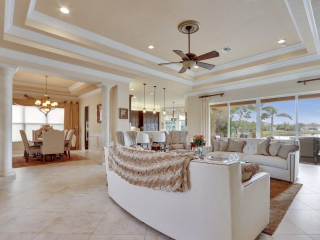 Home for sale at 11098 Lynwood Palm Way - photo 6514038