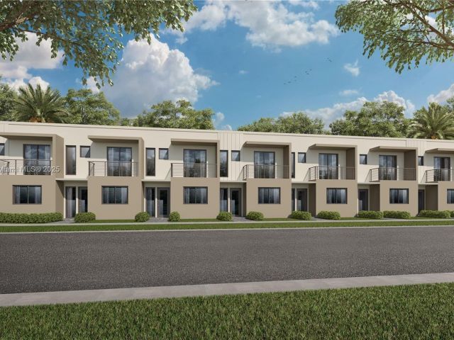 4-bedroom home for sale in Miami - 13834 SW 261 TER - MondialRealty