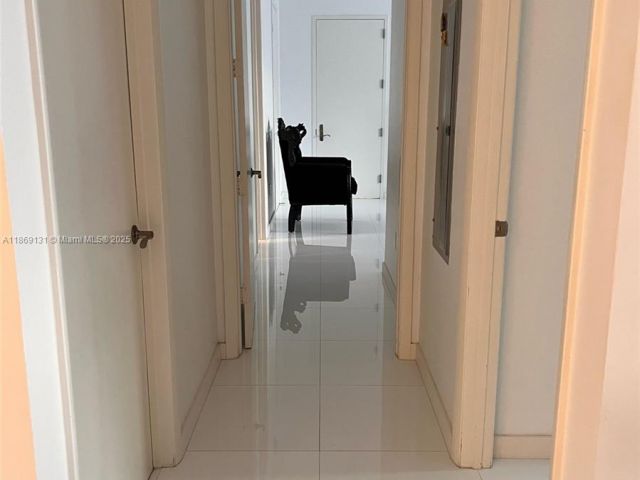 Apartment for rent  Unit #605 - photo 7405420