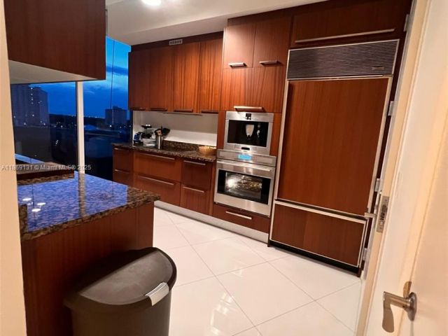 Apartment for rent  Unit #605 - photo 7405426