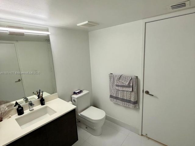 Apartment for sale  Unit #4-803 - photo 6516301