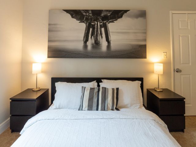 Home for rent at 1401 NE 17th Way - photo 6514822