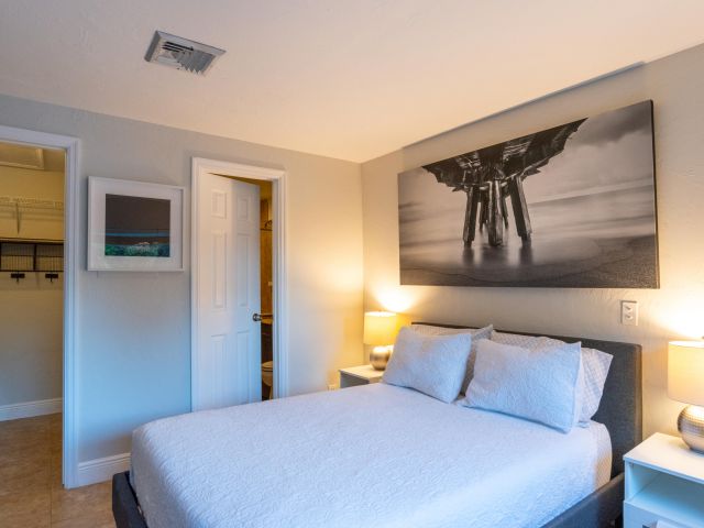 Home for rent at 1401 NE 17th Way - photo 6514826