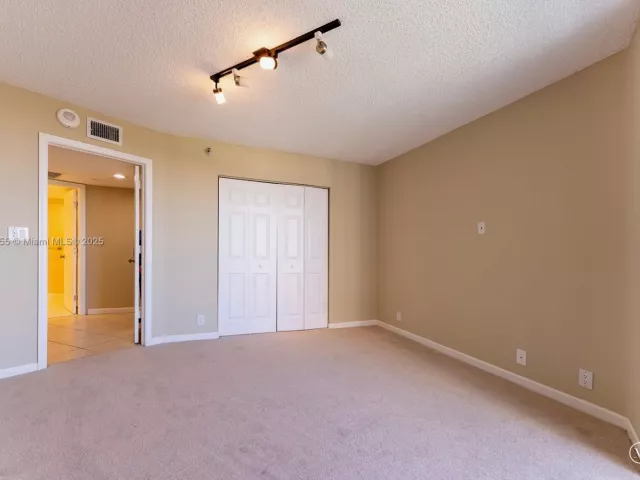 2-bedroom condo for rent in Aventura - 3530 Mystic Pointe Dr 2207 - MondialRealty