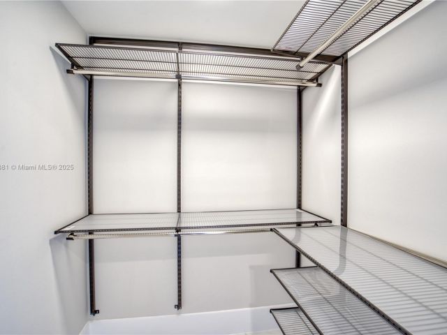 Apartment for sale  Unit #1512 - photo 6515853