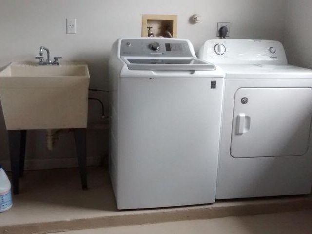 Home for rent at 3505 Amalfi Drive - photo 6534312