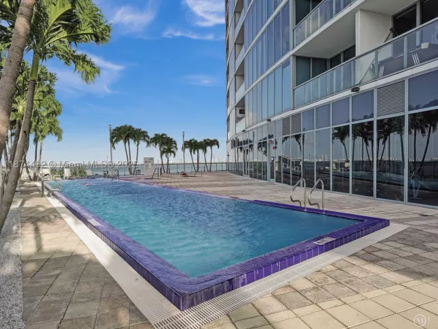 2-bedroom condo for sale in Miami - 601 NE 36th St 2703 - MondialRealty
