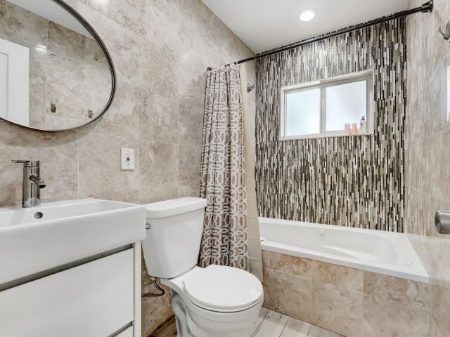 Home for rent at 2291 SE 15th Street - photo 6514732