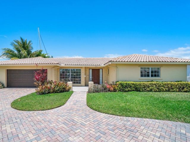 Home for sale at 1525 SE 6th Street - photo 6514900