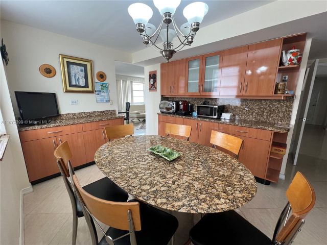 Apartment for sale  Unit #1905 - photo 6516742