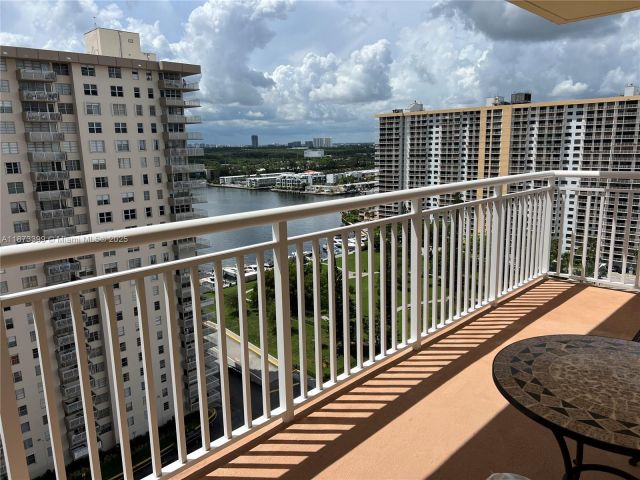 Apartment for sale  Unit #1905 - photo 6516744