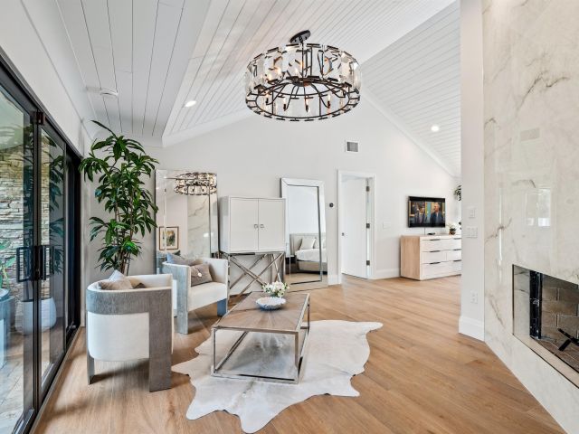 Home for sale at 910 Greensward Lane - photo 6537985