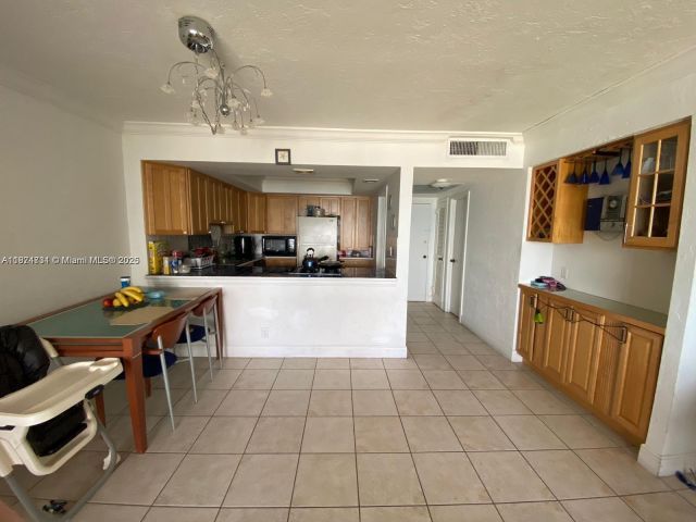 1-bedroom condo for rent in Hallandale Beach - 2030 S Ocean Dr 617 - MondialRealty