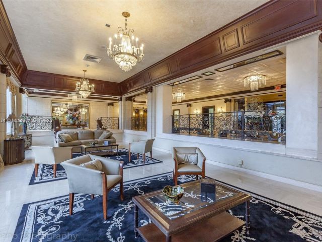 1-bedroom condo for rent in Hallandale Beach - 2030 S Ocean Dr 617 - MondialRealty