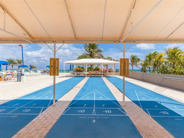 1-bedroom condo for rent in Hallandale Beach - 2030 S Ocean Dr 617 - MondialRealty