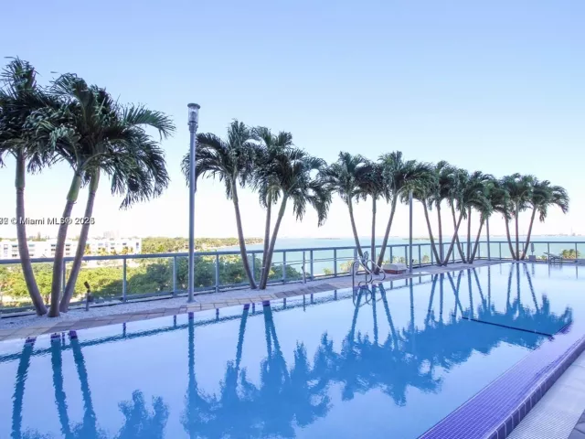 2-bedroom condo for sale in Miami - 601 NE 36th St 806 - MondialRealty