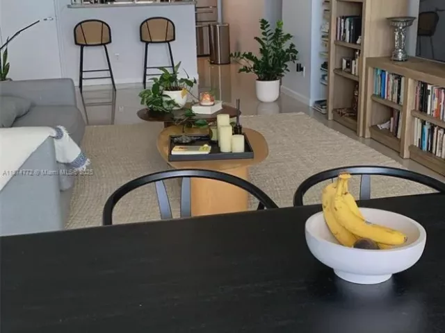 2-bedroom condo for sale in Miami - 601 NE 36th St 806 - MondialRealty