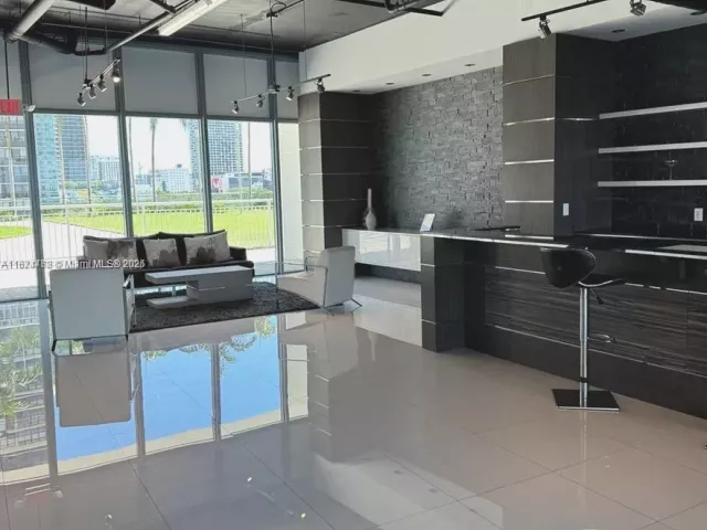 2-bedroom condo for sale in Miami - 601 NE 36th St 806 - MondialRealty