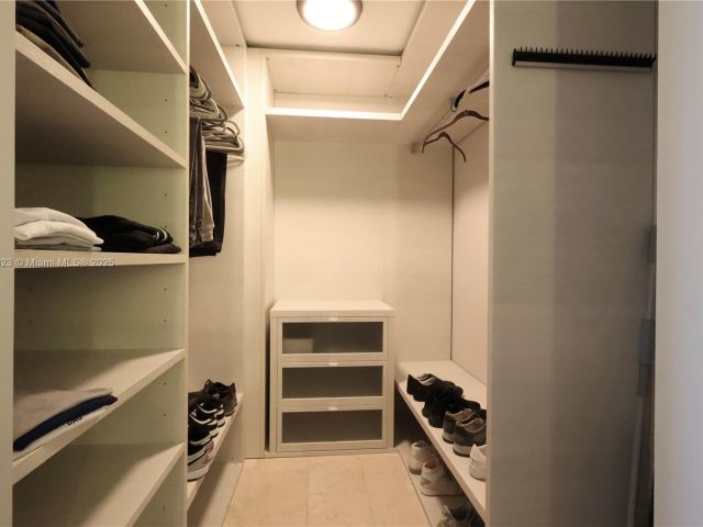 Apartment for sale  Unit #3607 - photo 6515536