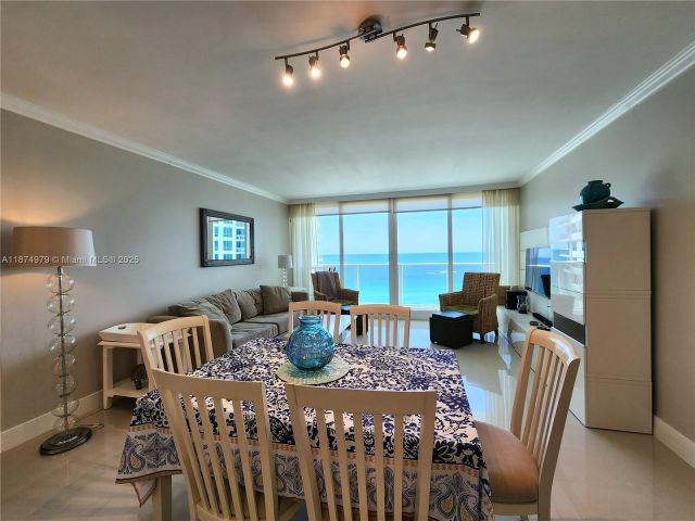 Apartment for rent  Unit #1220 - photo 6517010