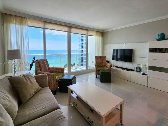 Apartment for rent  Unit #1220 - photo 6517011