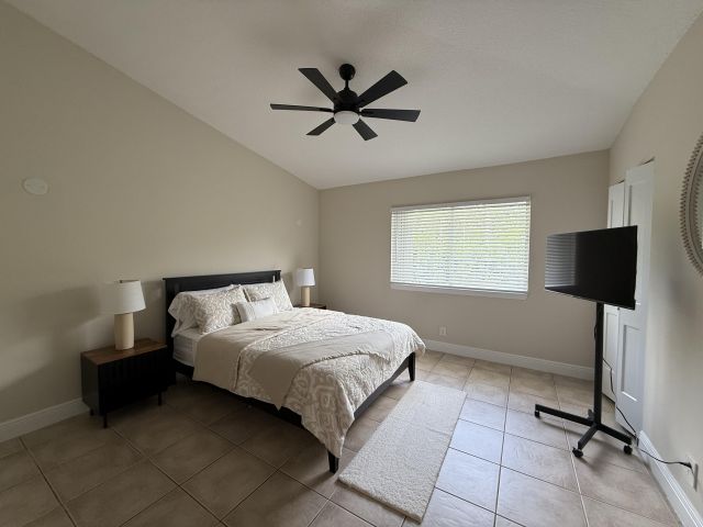 Home for rent at 947 Kokomo Key Lane 947 - photo 6533293