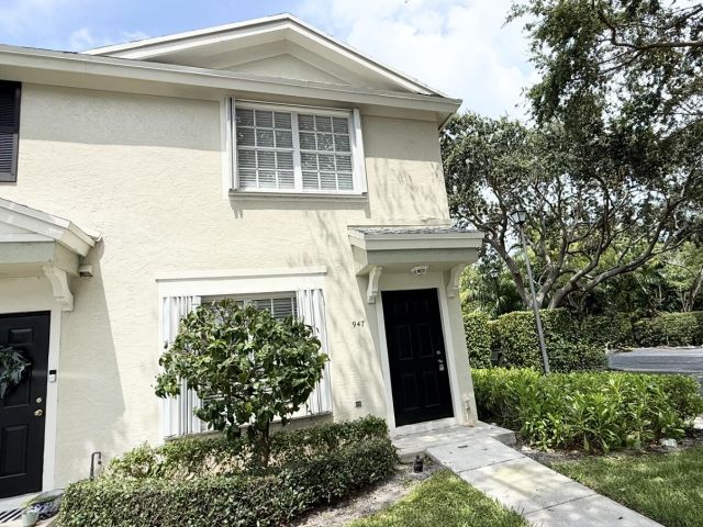 Home for rent at 947 Kokomo Key Lane 947 - photo 6533302