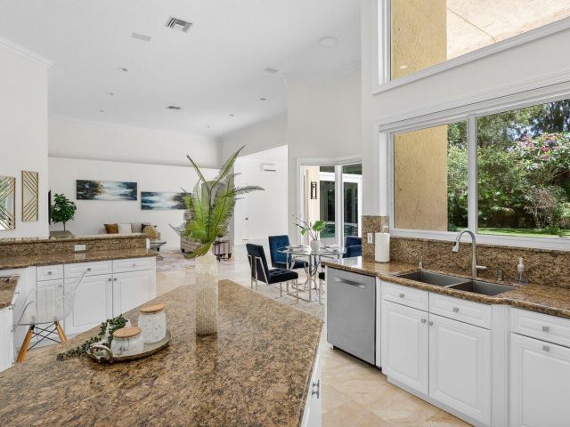 Home for rent at 16164 Bridlewood Circle - photo 6533327