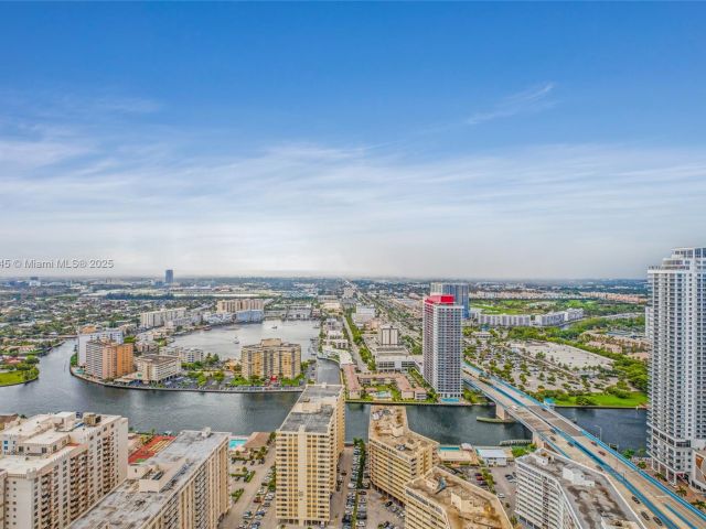 Apartment for rent  Unit #4107 - photo 6520051