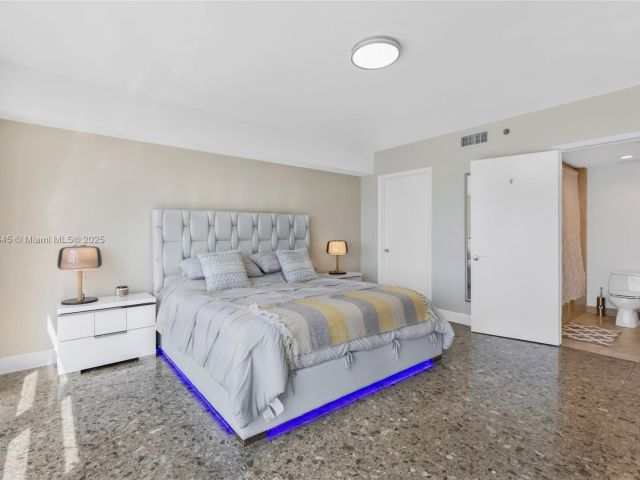 Apartment for rent  Unit #4107 - photo 6520055