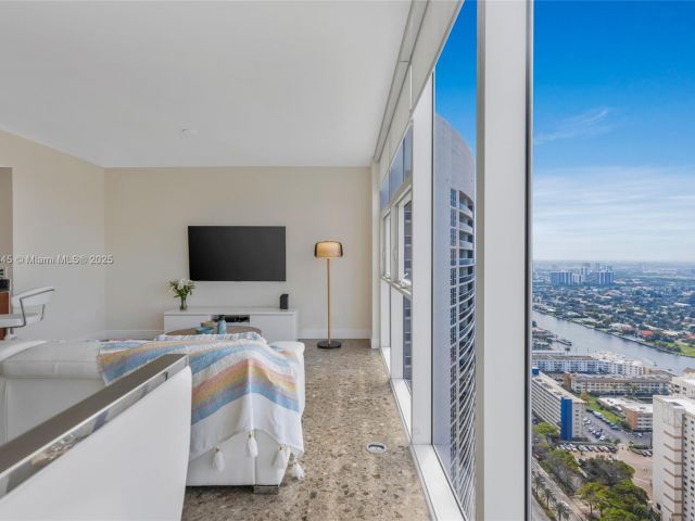 Apartment for rent  Unit #4107 - photo 6520062