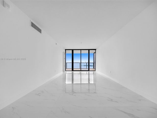 Apartment for rent  Unit #1706 - photo 6519283