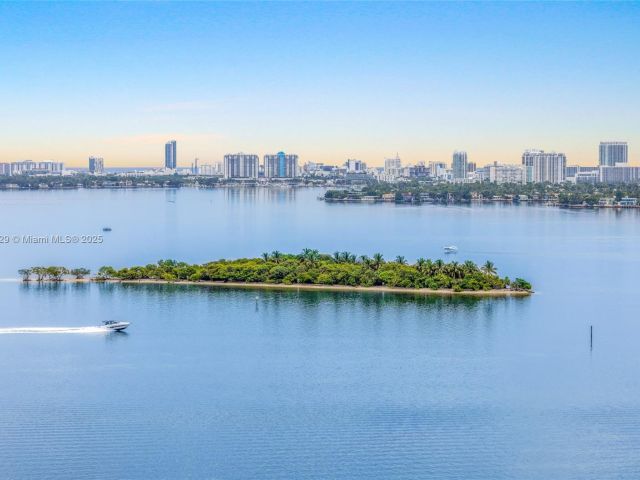 Apartment for rent  Unit #1706 - photo 6519292