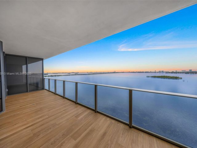 Apartment for rent  Unit #1706 - photo 6519297