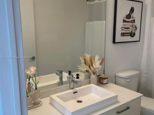 Apartment for sale  Unit #2807 - photo 7441011