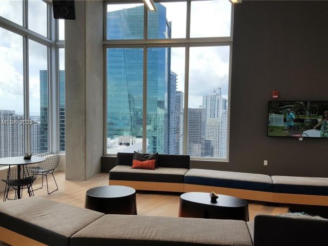 Apartment for sale  Unit #2807 - photo 7441022